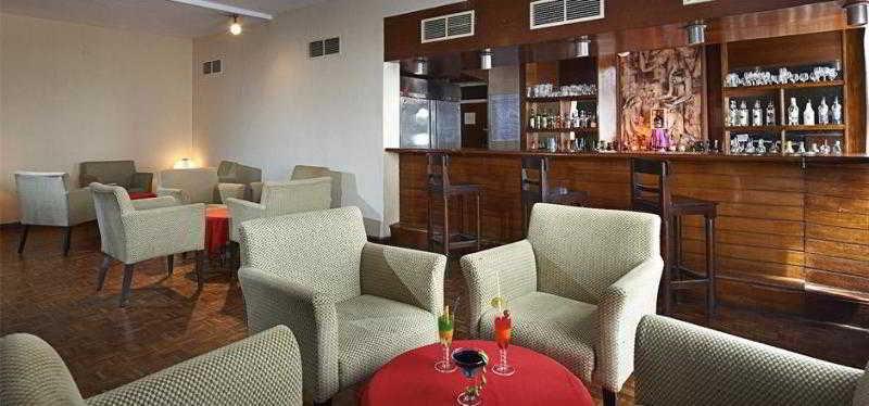 Berjaya Hotel Colombo Dehiwala-Mount Lavinia Exteriör bild