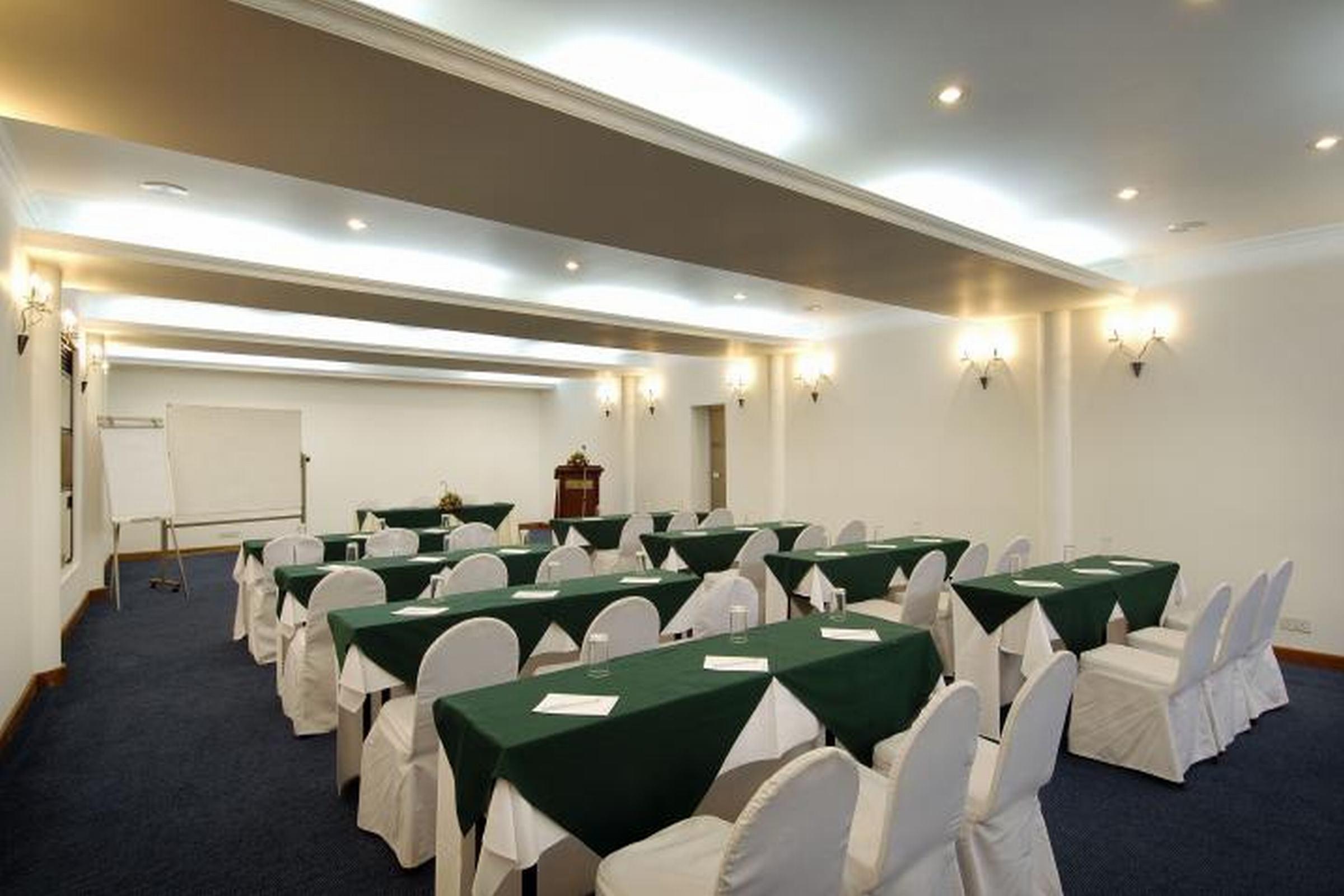 Berjaya Hotel Colombo Dehiwala-Mount Lavinia Exteriör bild