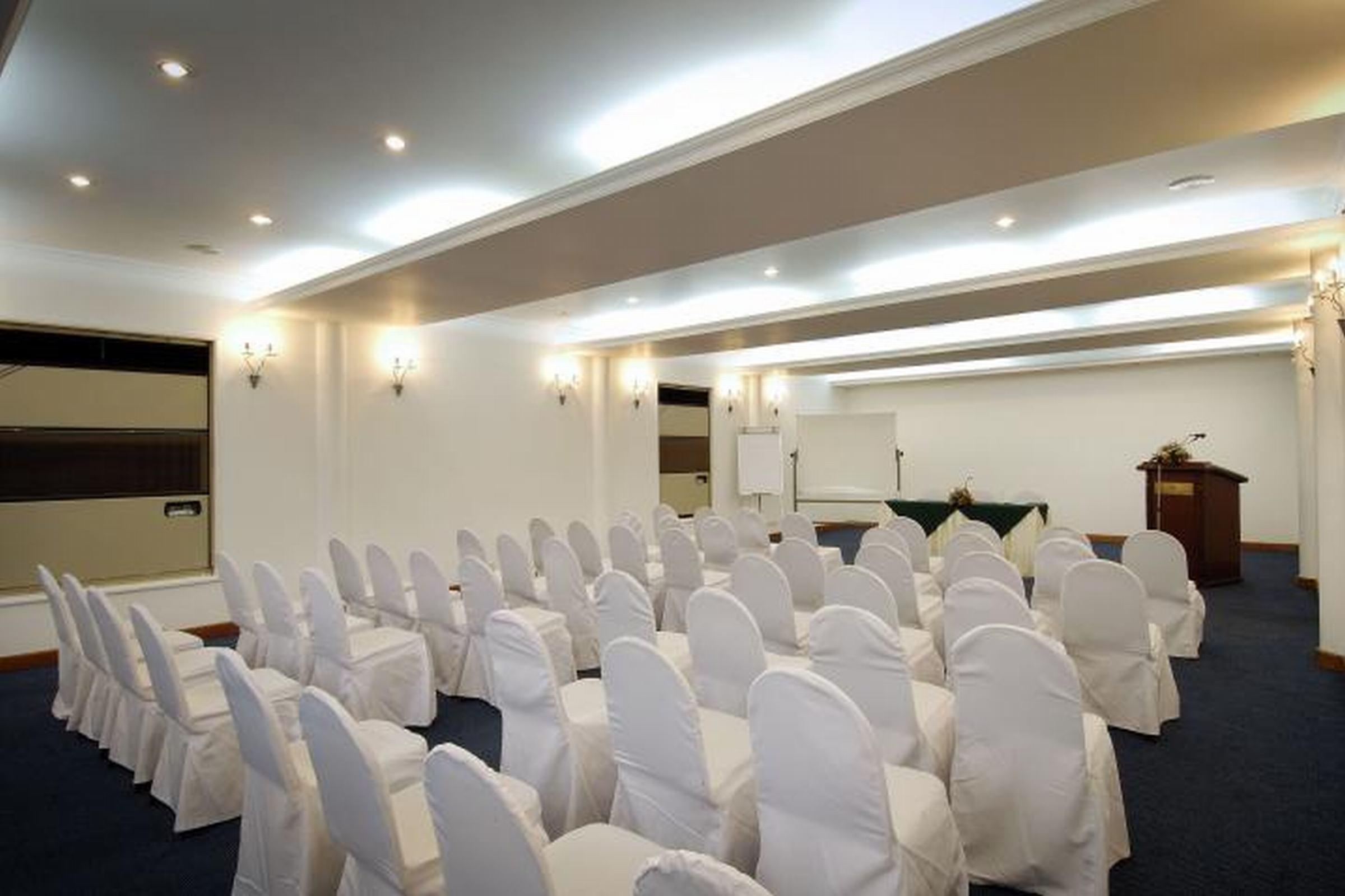 Berjaya Hotel Colombo Dehiwala-Mount Lavinia Exteriör bild