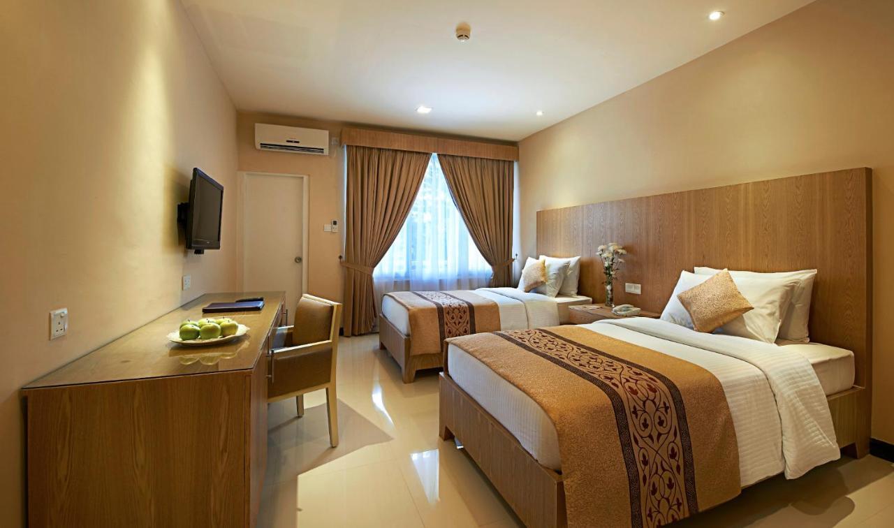 Berjaya Hotel Colombo Dehiwala-Mount Lavinia Exteriör bild