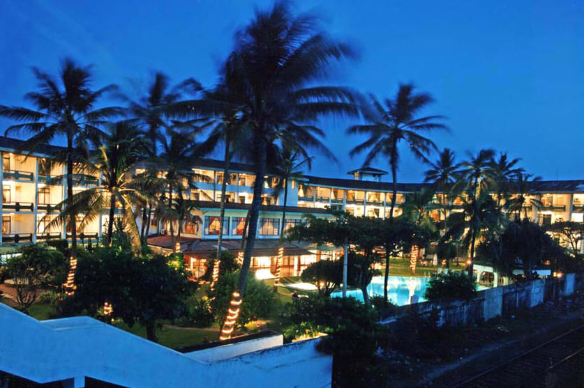 Berjaya Hotel Colombo Dehiwala-Mount Lavinia Exteriör bild